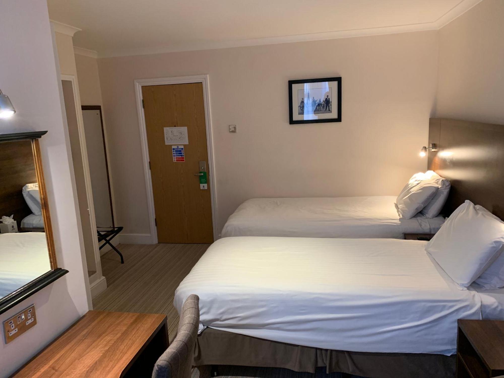 בלקפול Best Western Carlton Hotel חדר תמונה